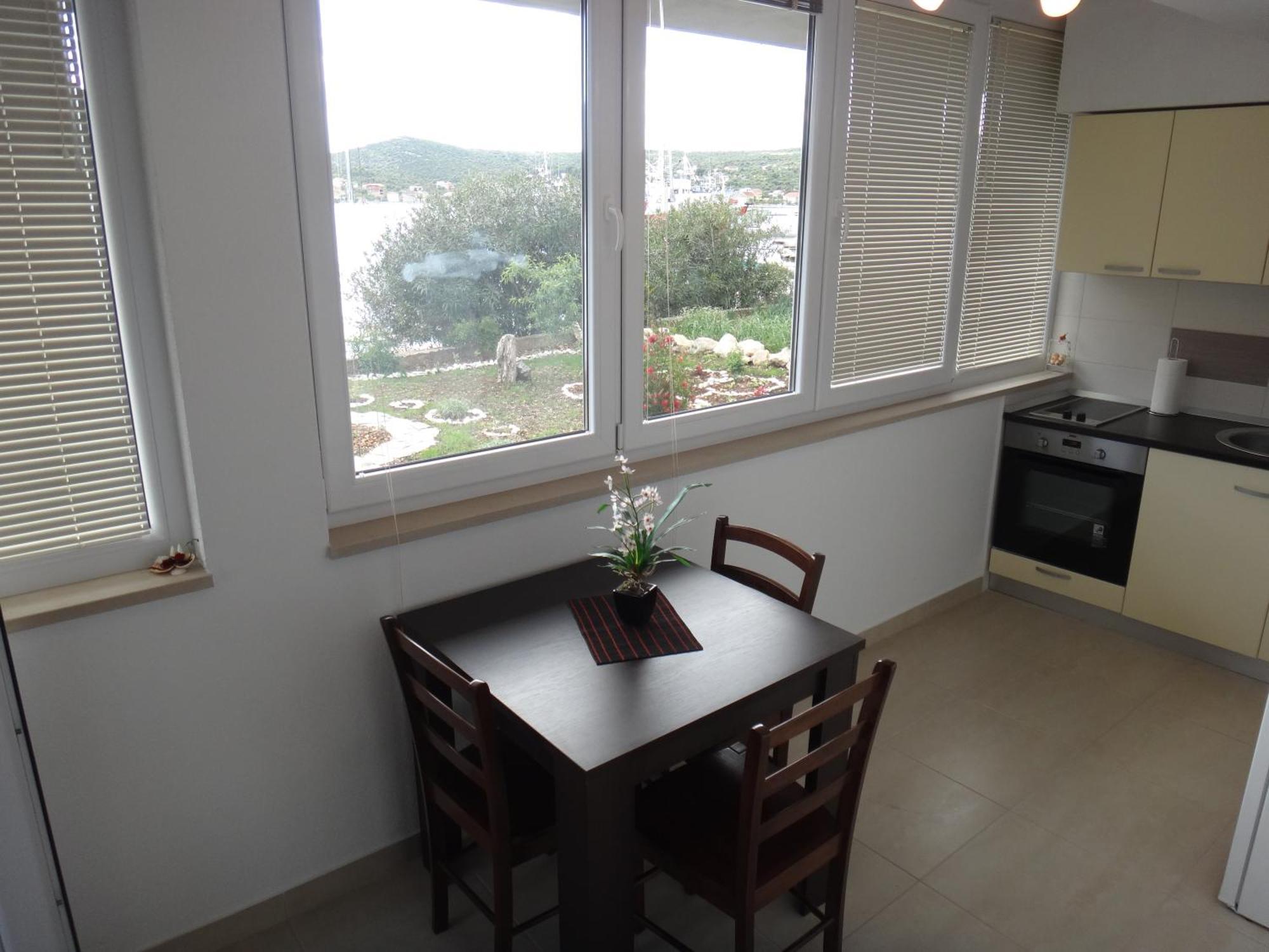 Apartments Selina Vinišće Стая снимка