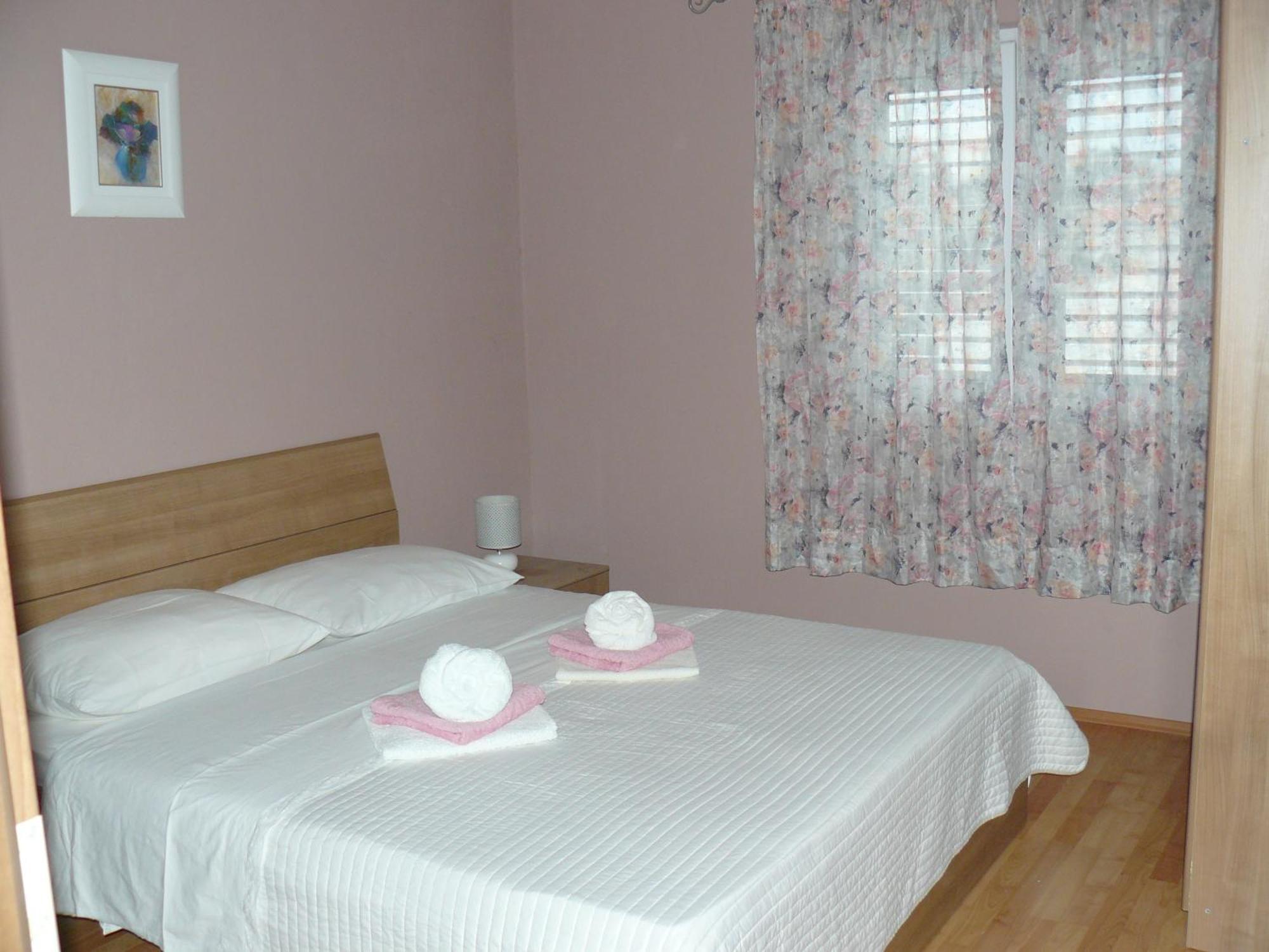 Apartments Selina Vinišće Стая снимка