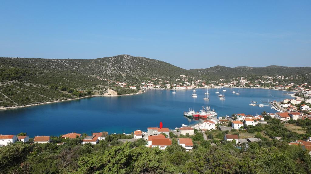 Apartments Selina Vinišće Екстериор снимка