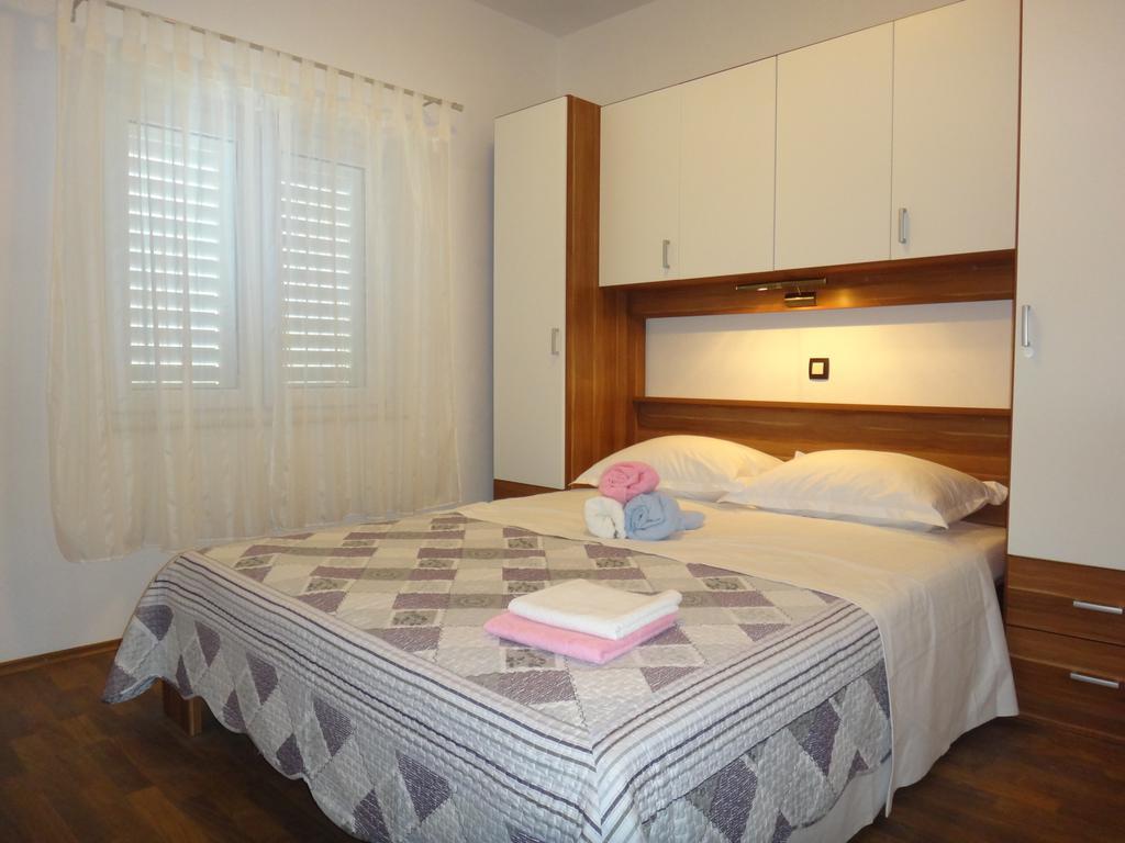 Apartments Selina Vinišće Стая снимка