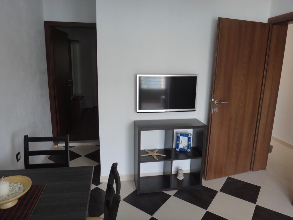 Apartments Selina Vinišće Екстериор снимка