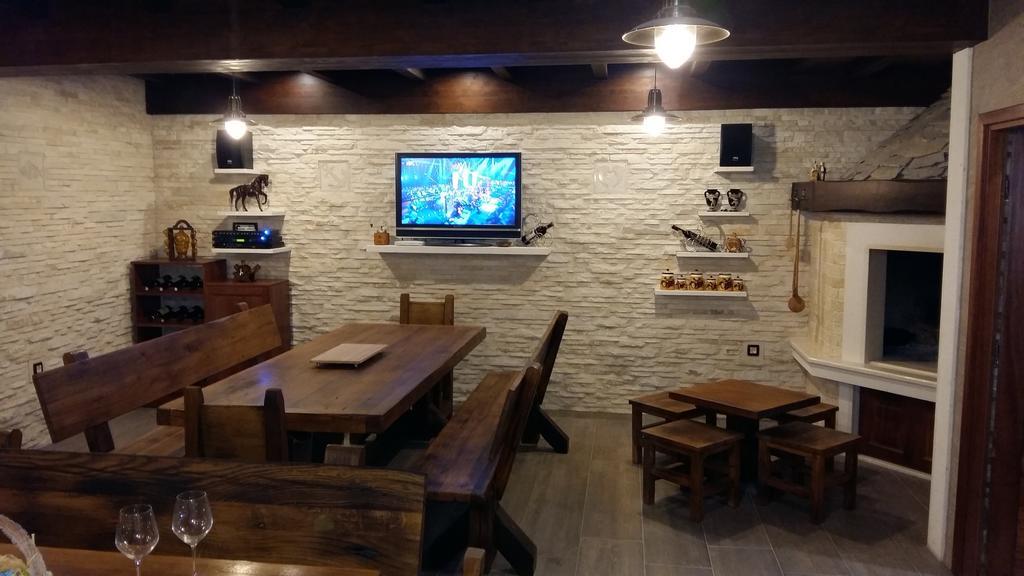Apartments Selina Vinišće Екстериор снимка